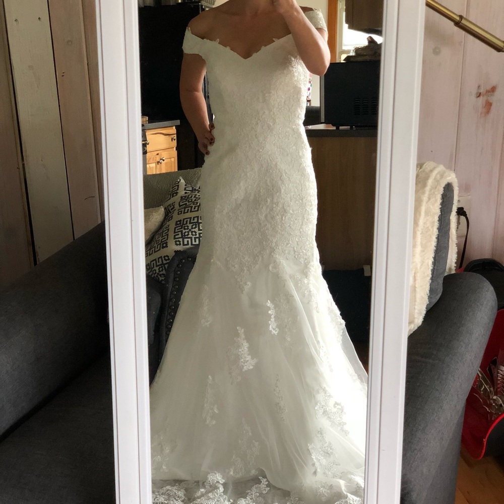 Custom-made Wedding Dress